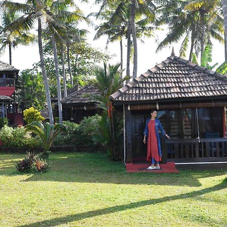 Blue Water Beach Resort Varkala Extérieur photo