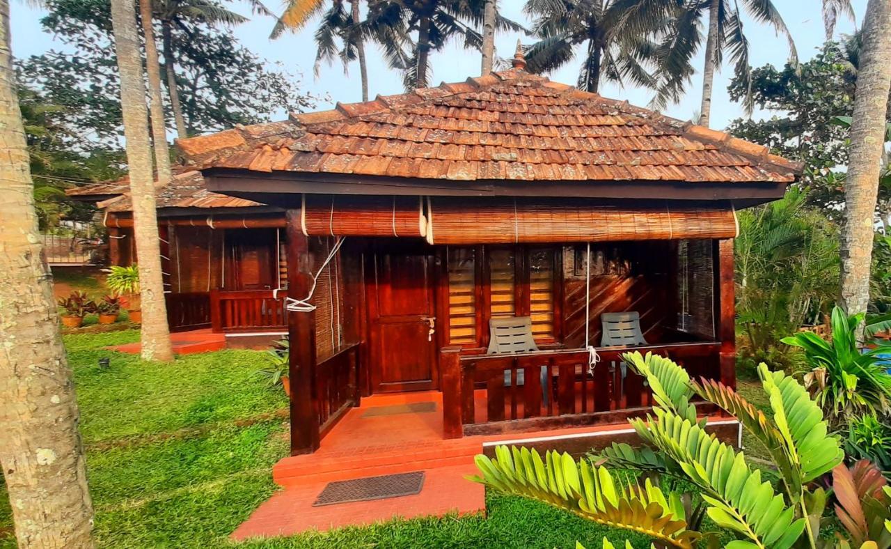 Blue Water Beach Resort Varkala Extérieur photo