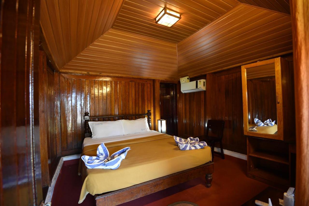 Blue Water Beach Resort Varkala Extérieur photo