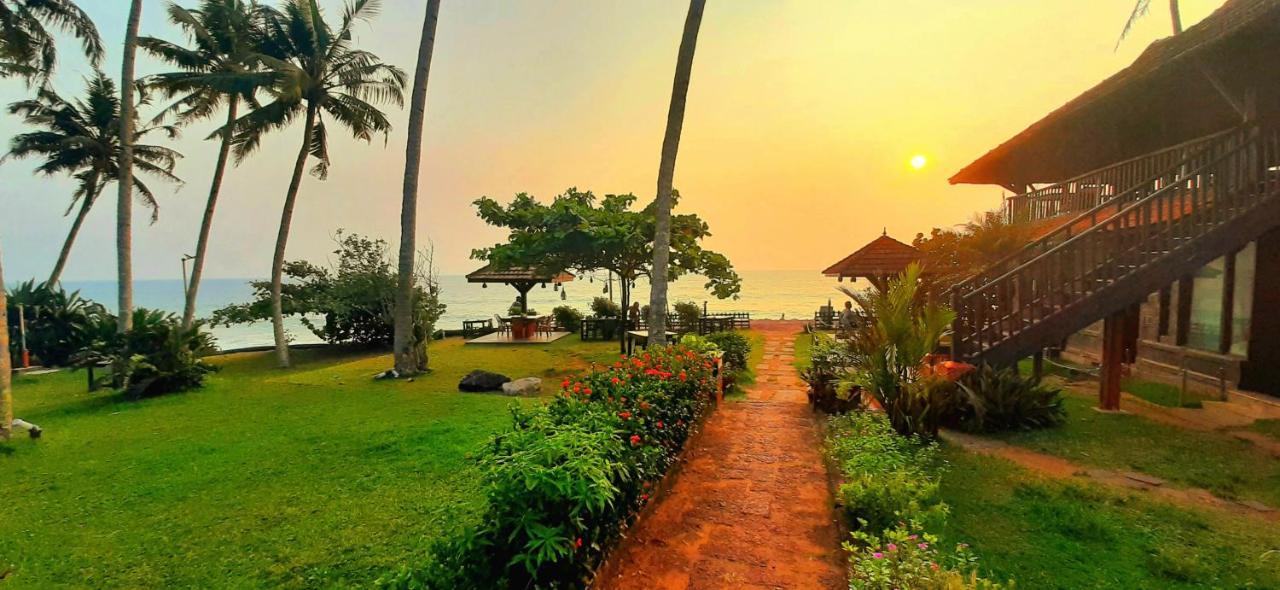 Blue Water Beach Resort Varkala Extérieur photo