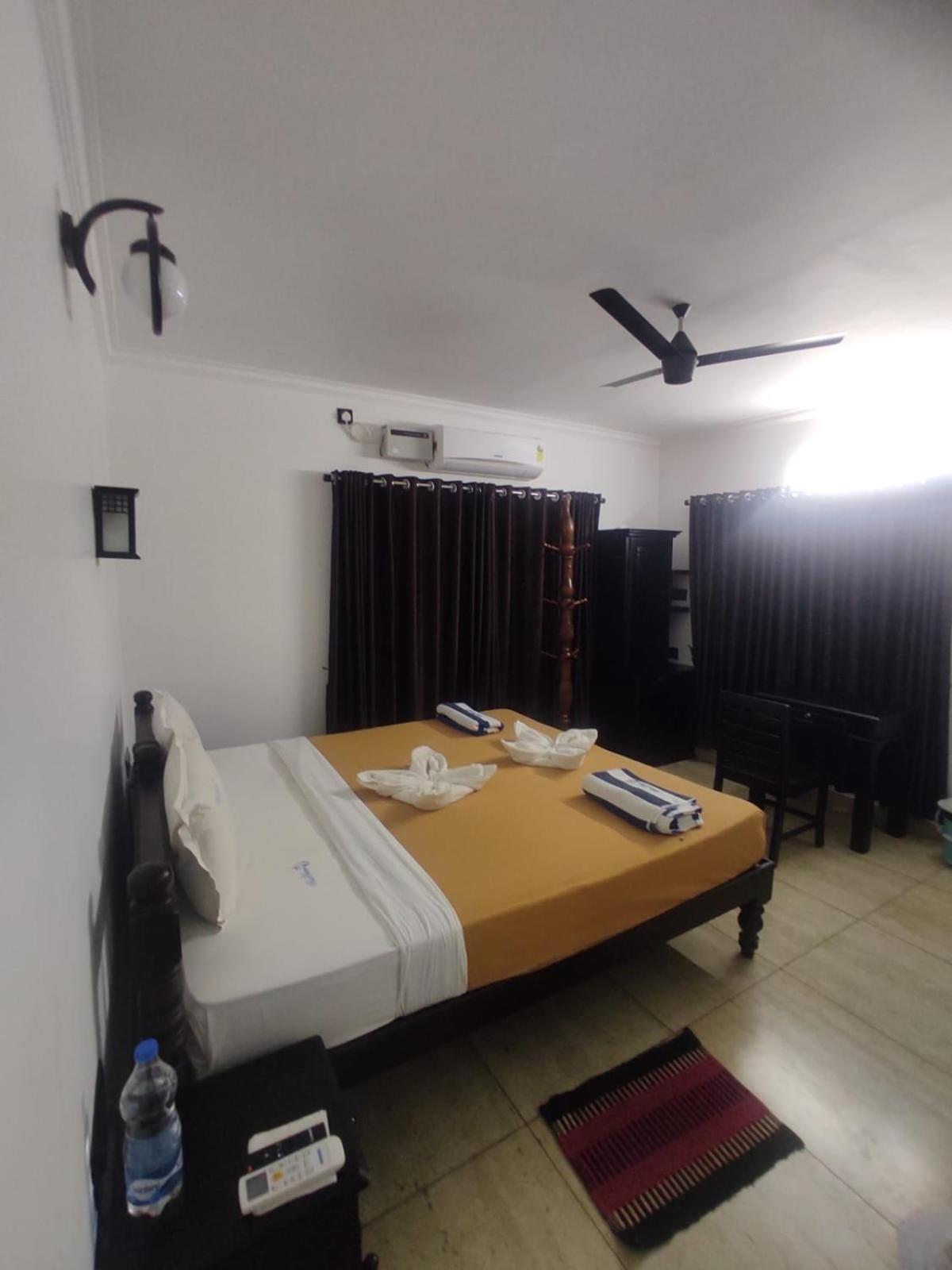 Blue Water Beach Resort Varkala Extérieur photo