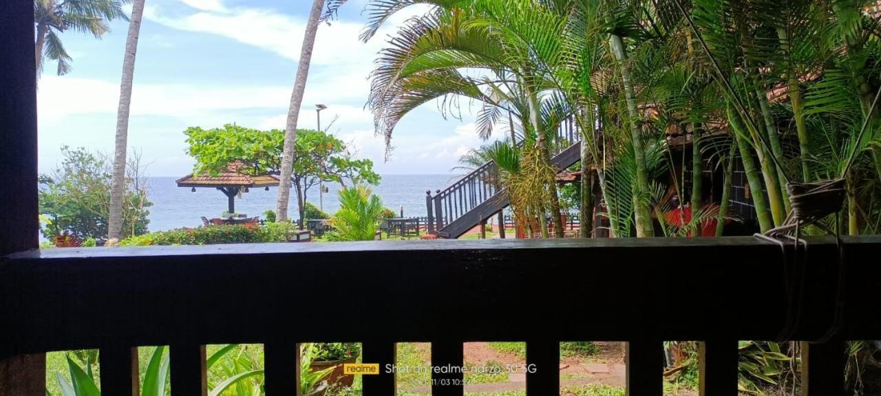 Blue Water Beach Resort Varkala Chambre photo